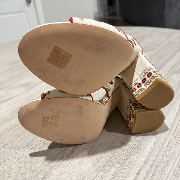 ASH Red Aztec Embroidered Adel Round Toe Block Heel Slip On Heel Sandal 7.5 / 38 - Picture 4 of 9